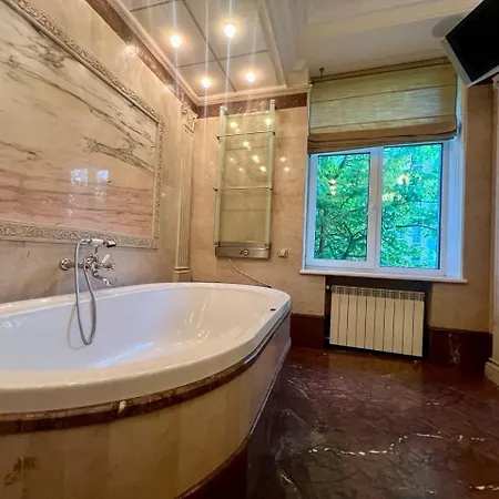 Hotel Luxury Housing On Khreshchatyk Kiev